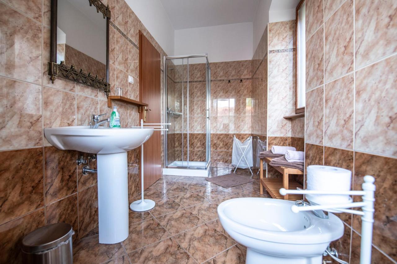 Old Town Studio And Apartment Врсар Экстерьер фото