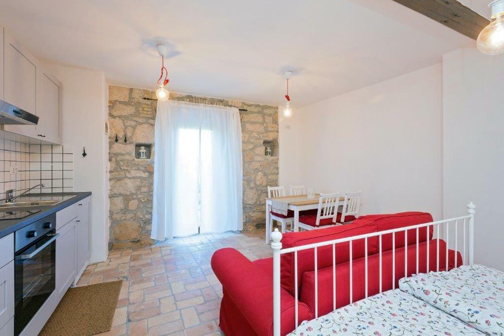 Old Town Studio And Apartment Врсар Экстерьер фото